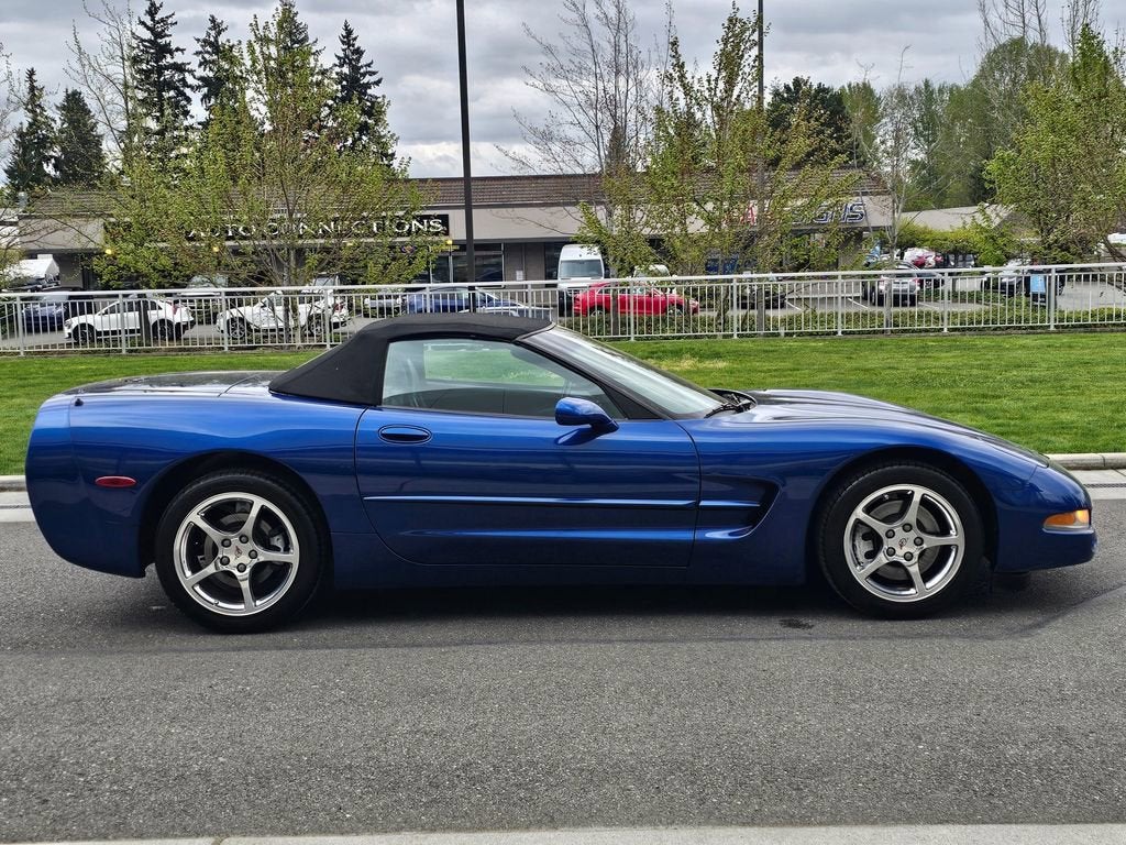 2002 Chevrolet Corvette 2dr Convertible