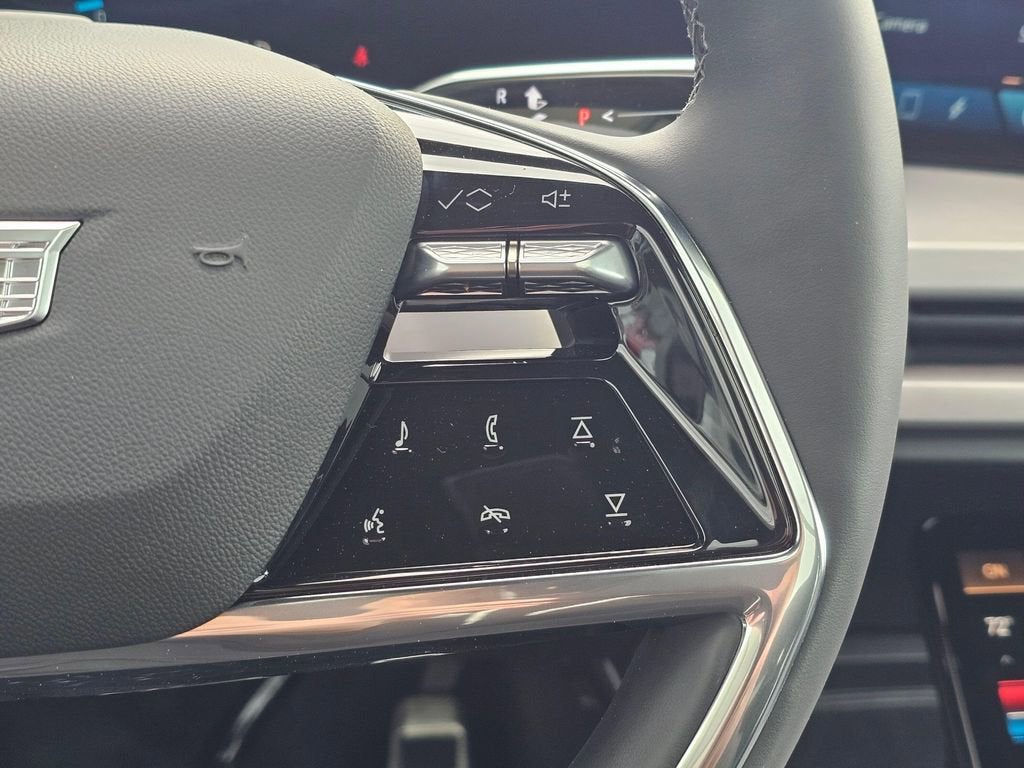 2026 Cadillac VISTIQ Luxury