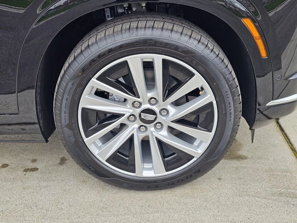 2026 Cadillac VISTIQ Luxury