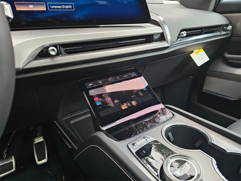 2026 Cadillac VISTIQ Luxury