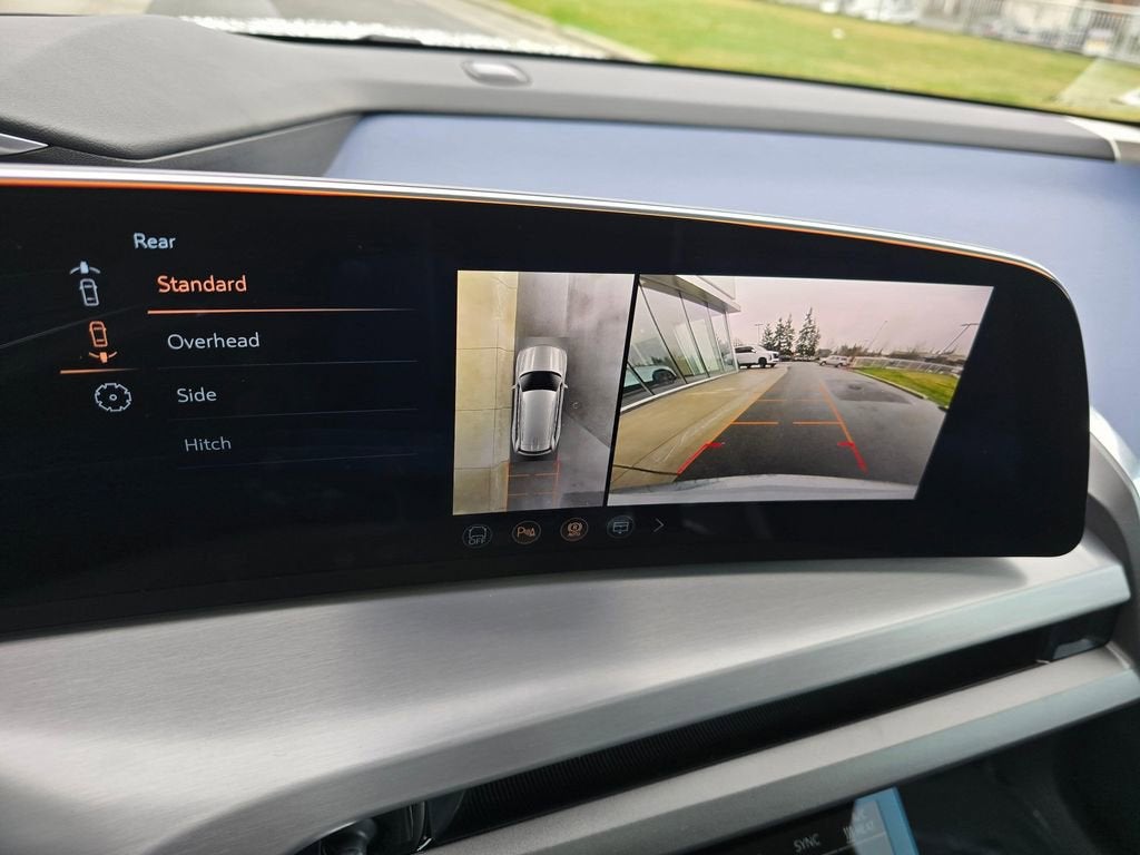 2026 Cadillac VISTIQ Premium Luxury