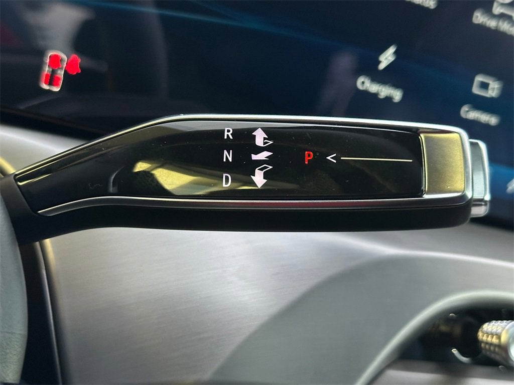 2026 Cadillac VISTIQ Premium Luxury