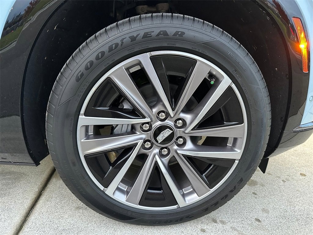 2026 Cadillac VISTIQ Sport