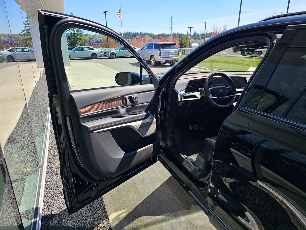 2026 Cadillac VISTIQ Sport