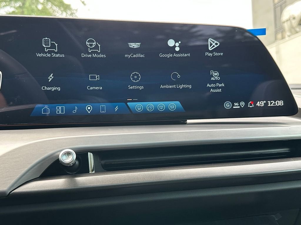 2026 Cadillac VISTIQ Sport