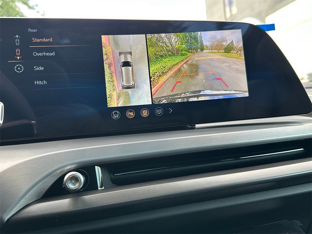 2026 Cadillac VISTIQ Sport