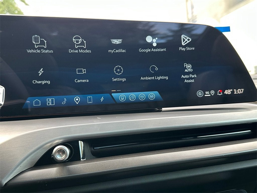 2026 Cadillac VISTIQ Sport