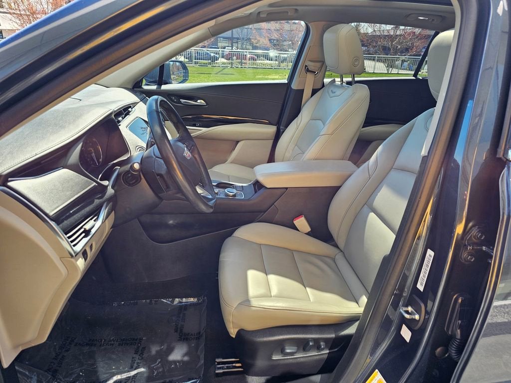 2019 Cadillac XT4 FWD Premium Luxury