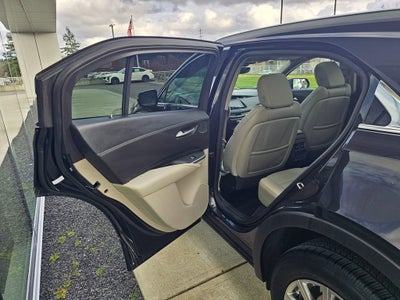 2022 Cadillac XT4 Premium Luxury