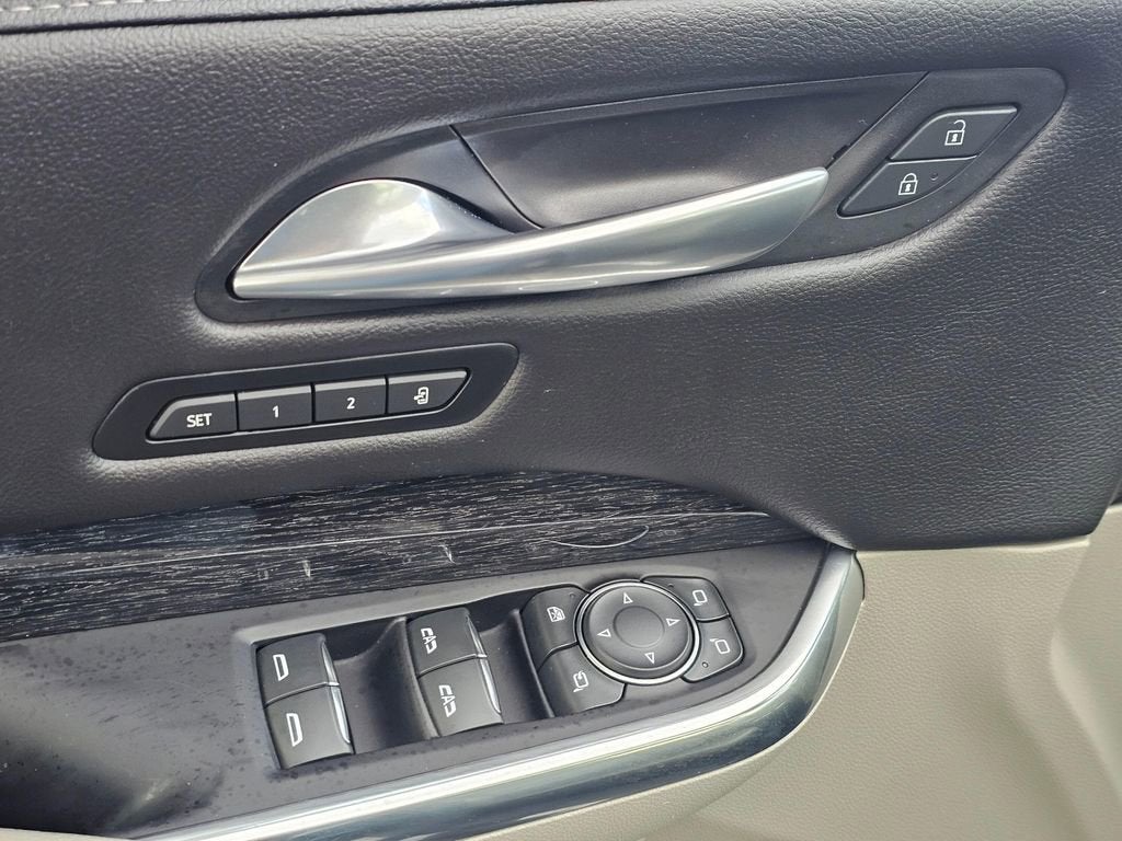 2022 Cadillac XT4 Premium Luxury