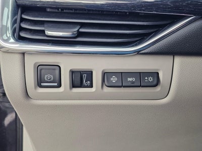 2022 Cadillac XT4 Premium Luxury