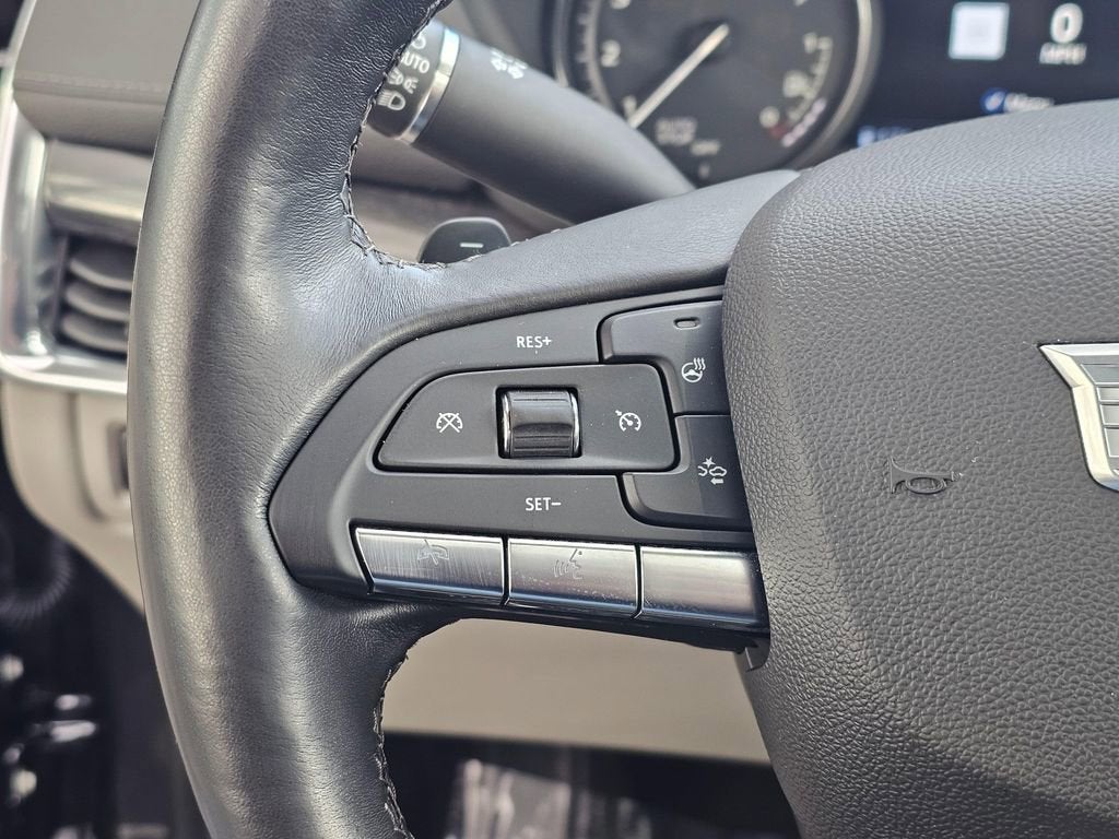 2022 Cadillac XT4 Premium Luxury