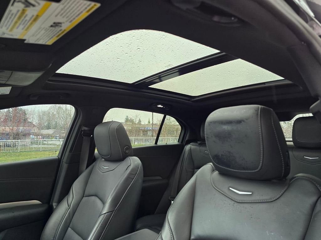 2023 Cadillac XT4 Premium Luxury