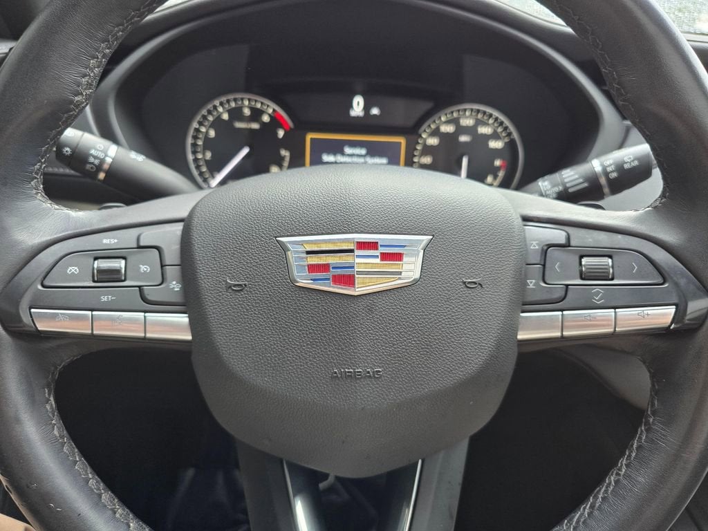 2023 Cadillac XT4 Premium Luxury