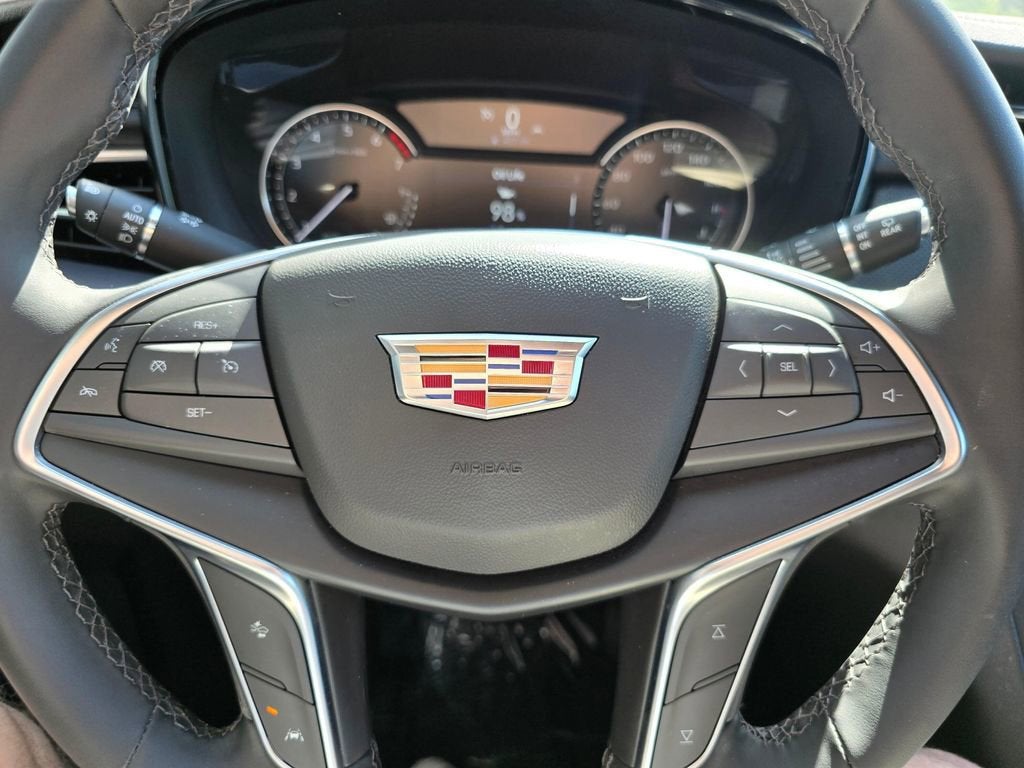 2024 Cadillac XT5 Luxury