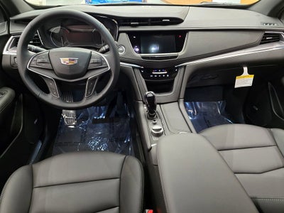 2025 Cadillac XT5 Luxury