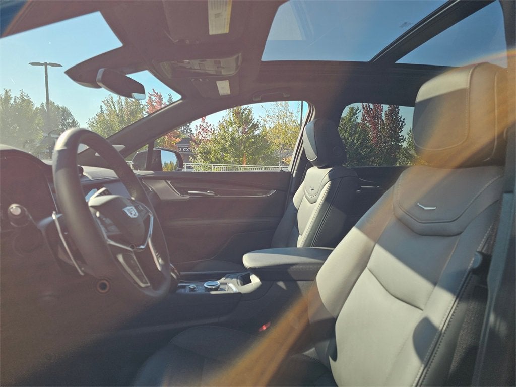 2025 Cadillac XT5 Sport