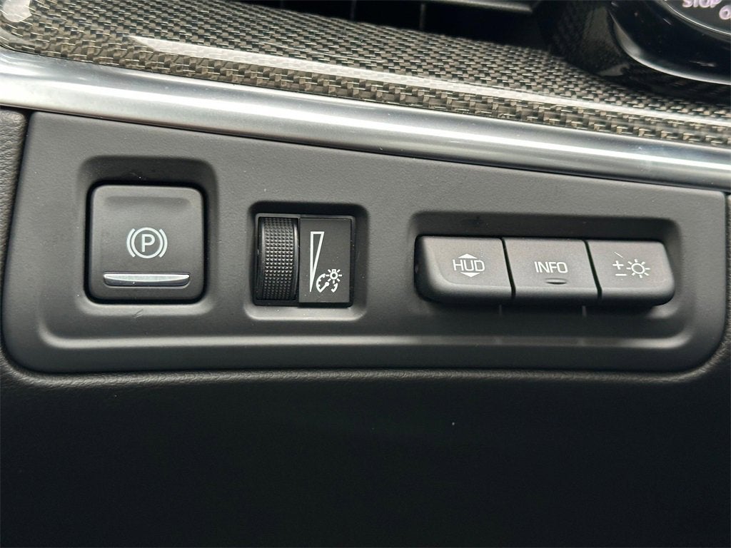 2025 Cadillac XT5 Sport