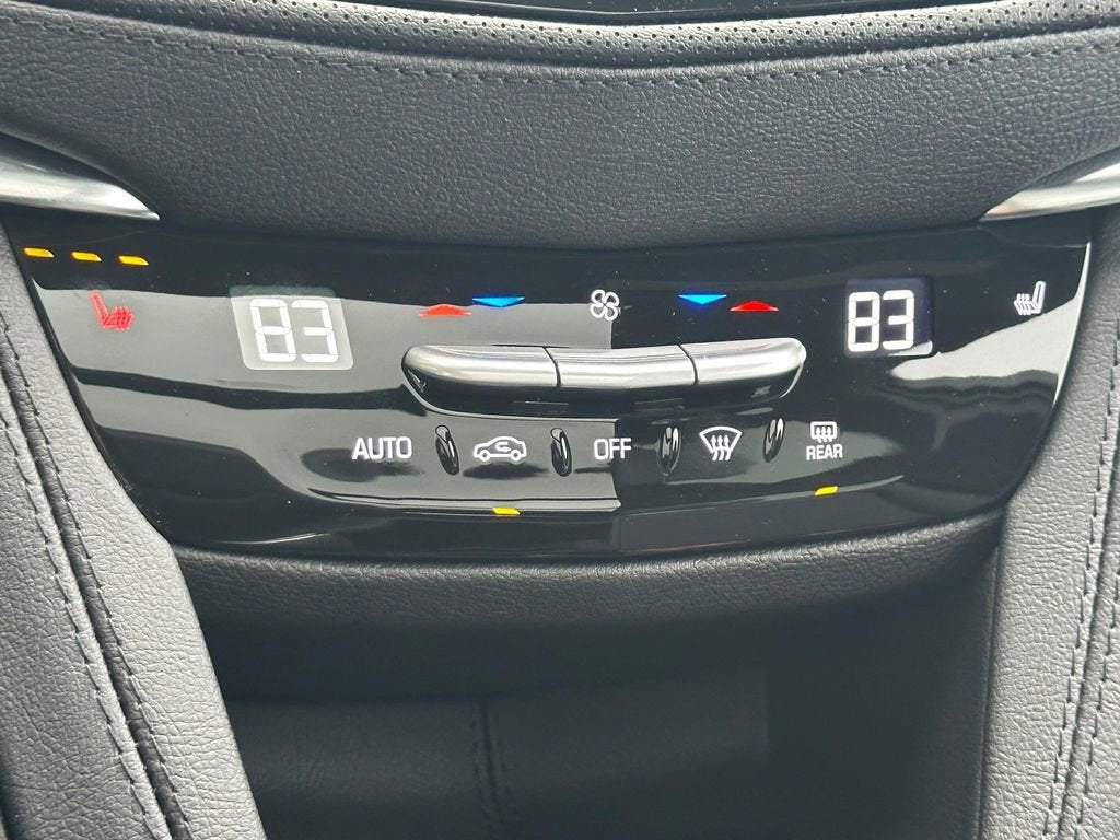 2025 Cadillac XT5 Sport