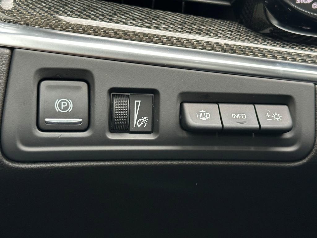 2025 Cadillac XT5 Sport