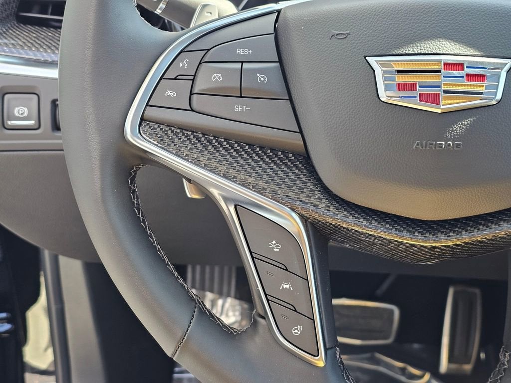 2026 Cadillac XT5 Sport