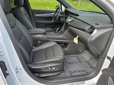 2025 Cadillac XT6 Luxury