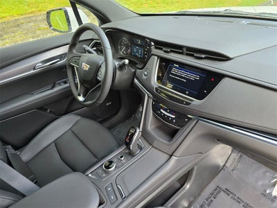 2025 Cadillac XT6 Luxury