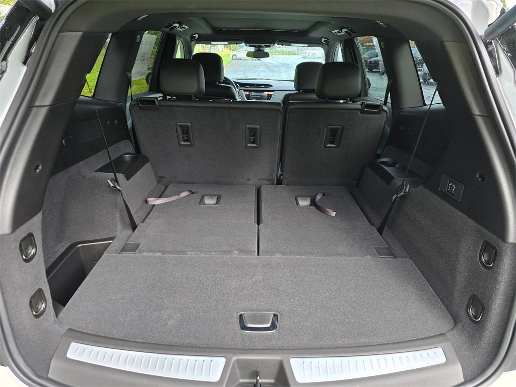 2025 Cadillac XT6 Luxury