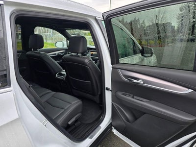 2025 Cadillac XT6 Luxury