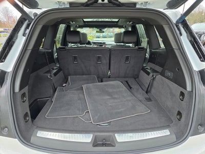 2025 Cadillac XT6 Luxury