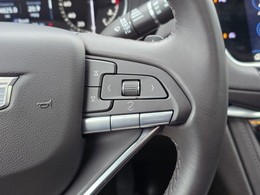 2025 Cadillac XT6 Luxury