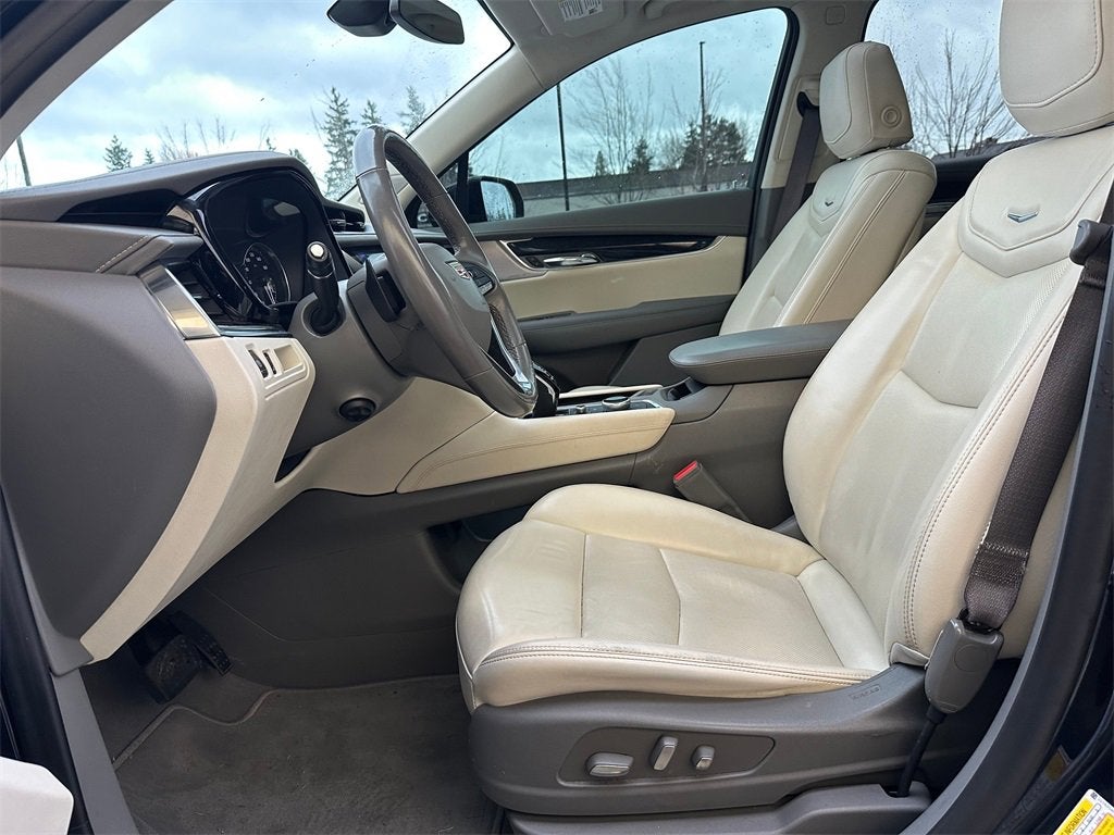 2021 Cadillac XT6 Premium Luxury