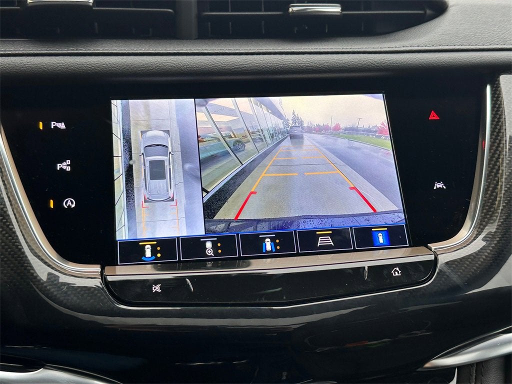 2025 Cadillac XT6 Sport