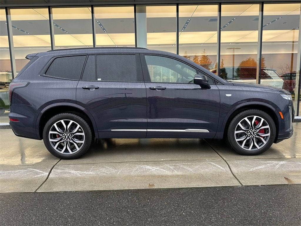 2025 Cadillac XT6 Sport