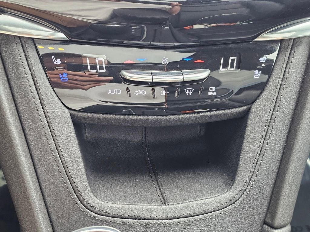 2022 Cadillac XT6 Sport
