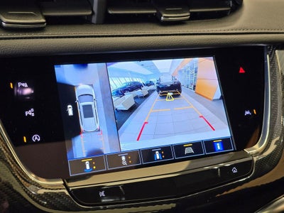 2025 Cadillac XT6 Sport