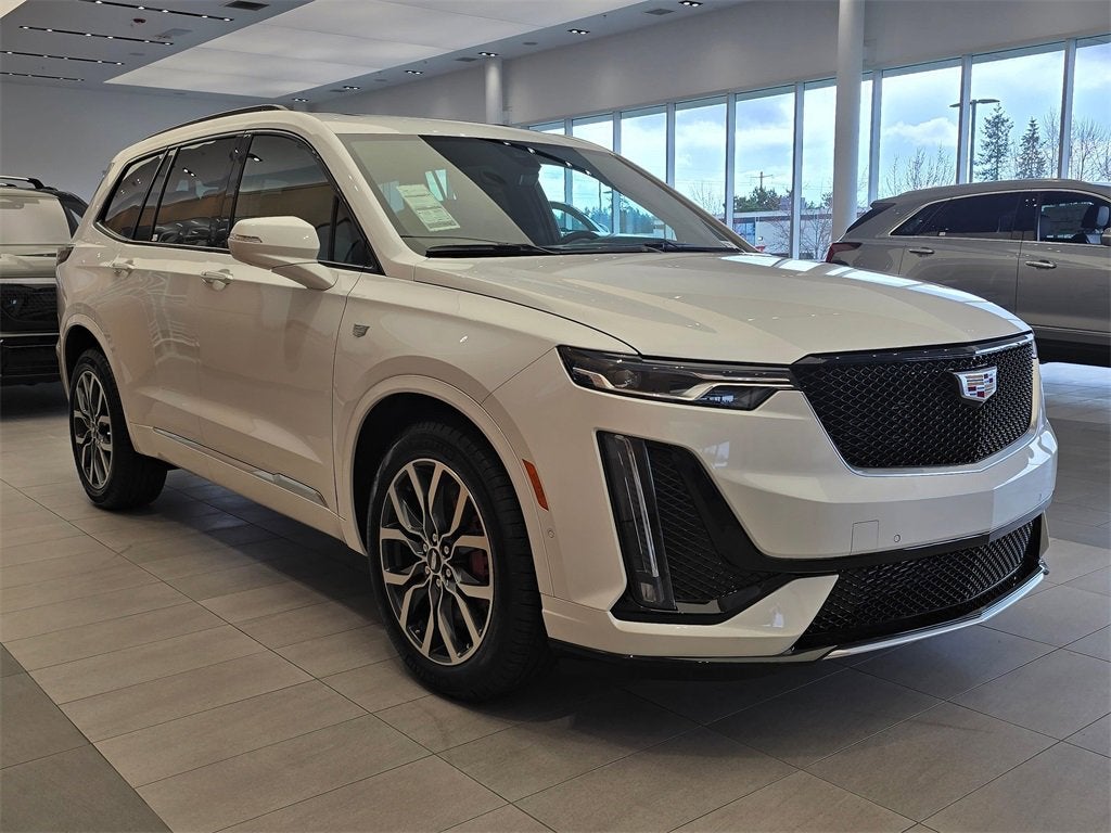 2025 Cadillac XT6 Sport