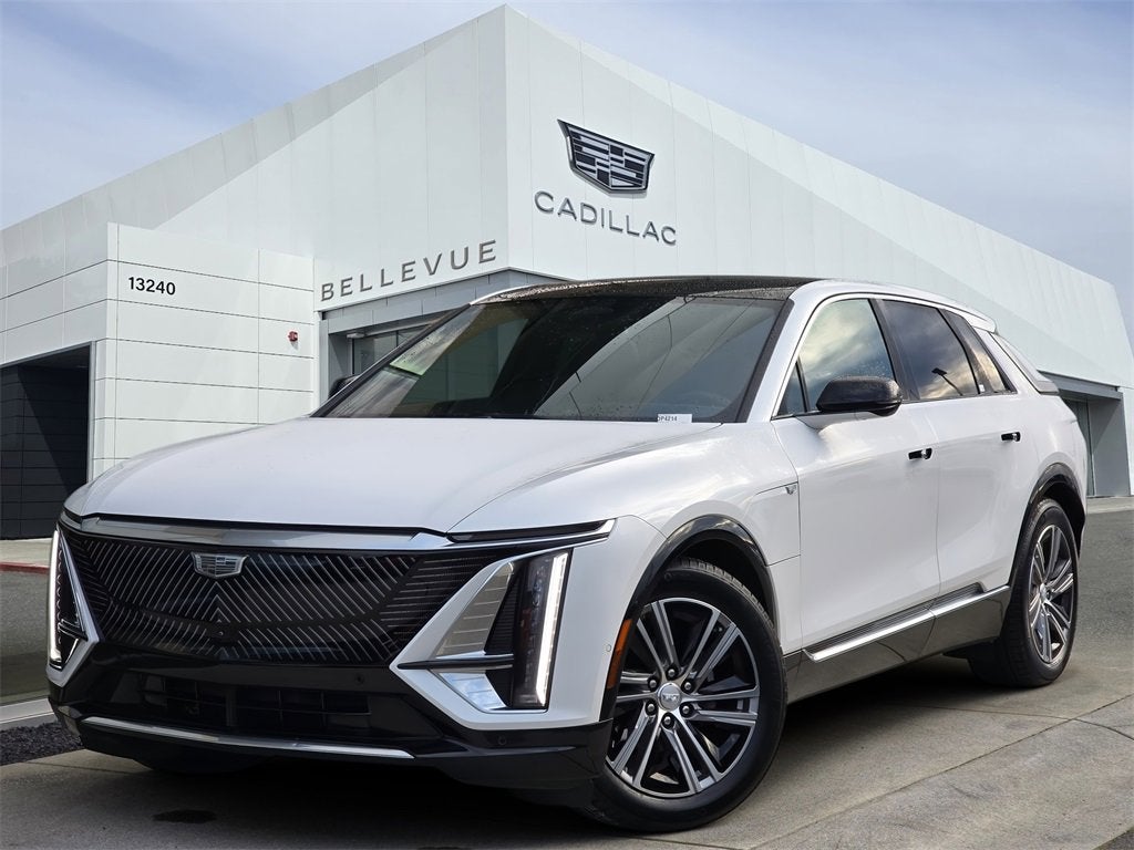 2024 Cadillac LYRIQ Luxury 1