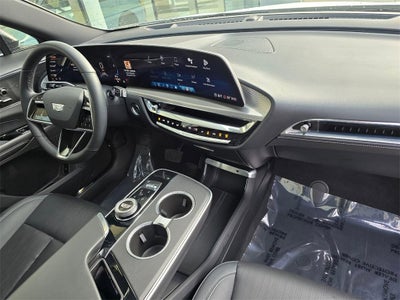 2024 Cadillac LYRIQ Luxury 1