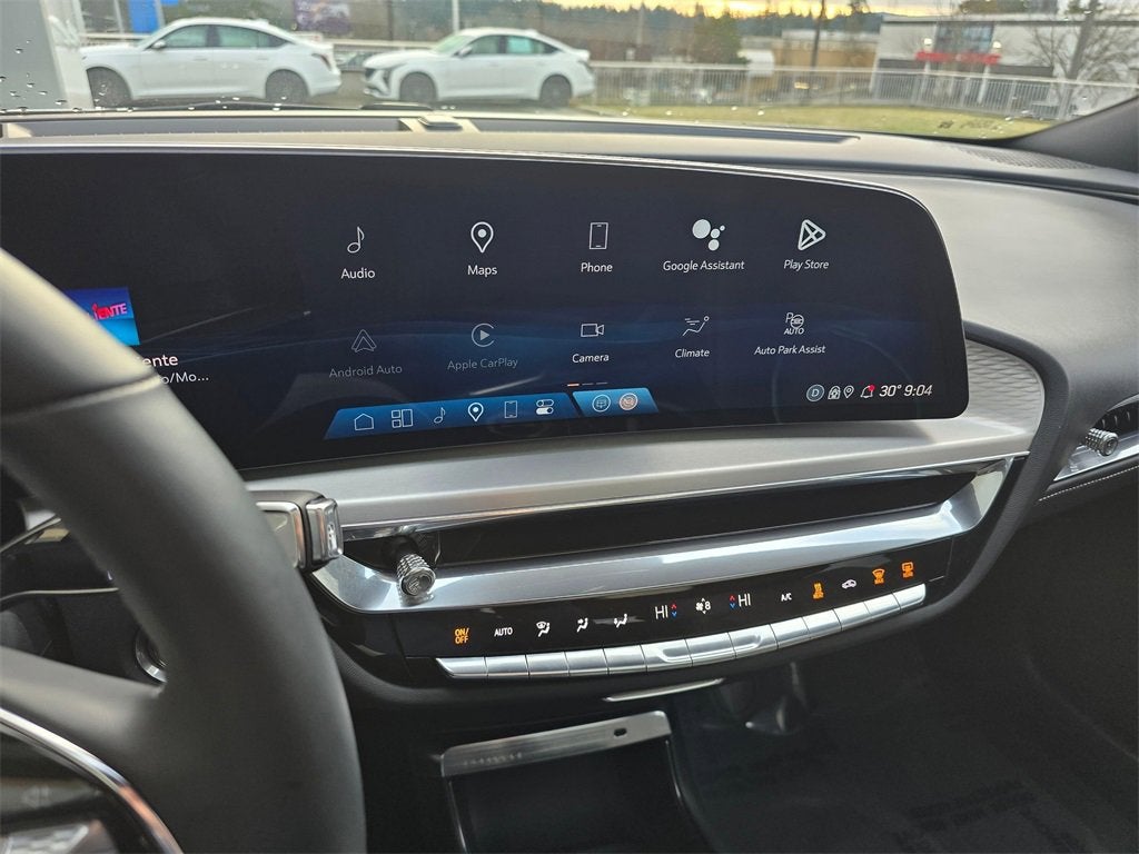 2024 Cadillac LYRIQ Luxury 1