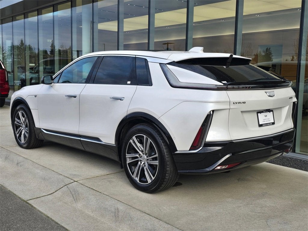 2024 Cadillac LYRIQ Luxury 1