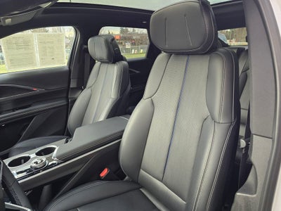 2024 Cadillac LYRIQ Luxury 1