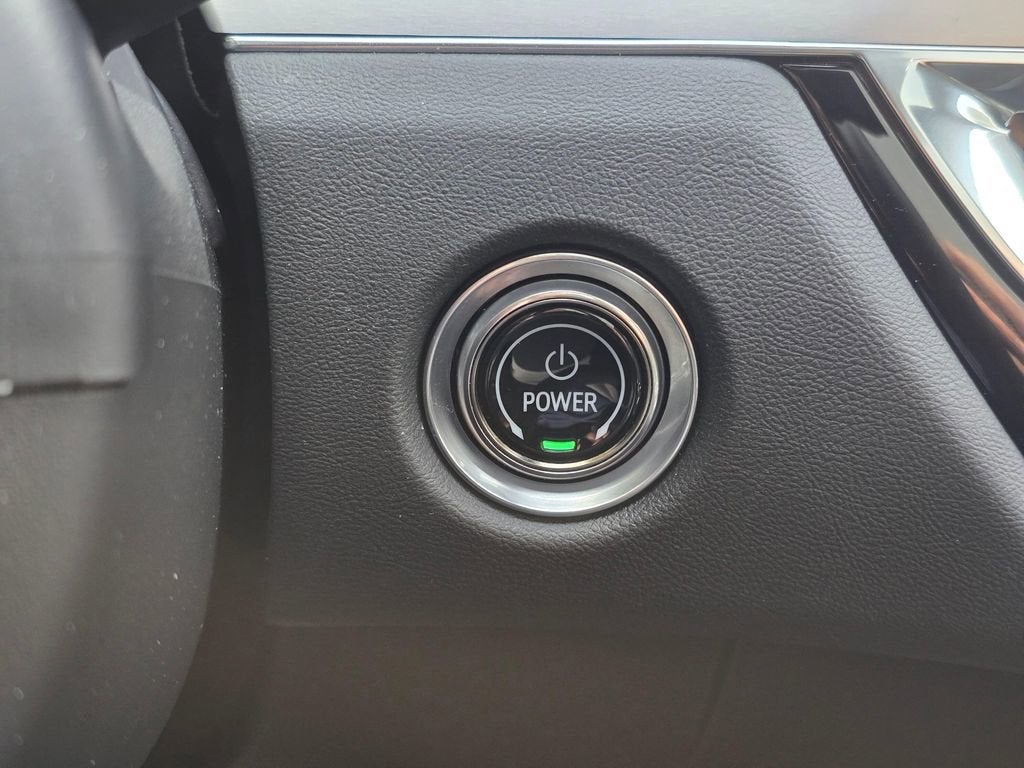 2024 Cadillac LYRIQ Luxury 1