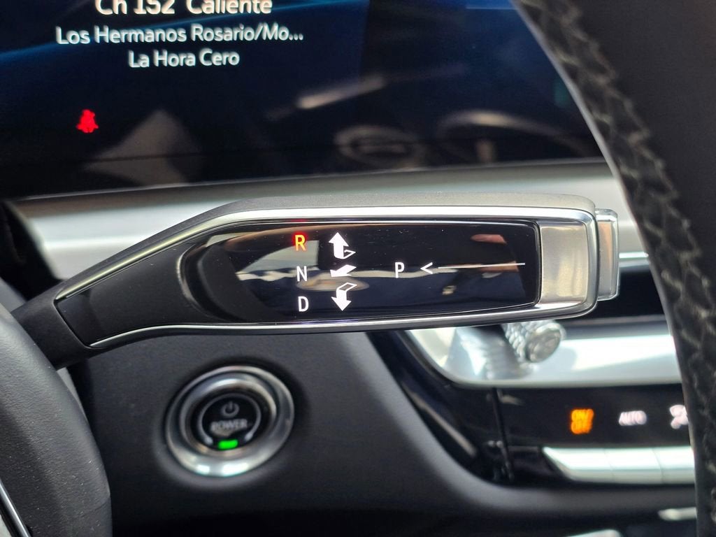 2024 Cadillac LYRIQ Luxury 1