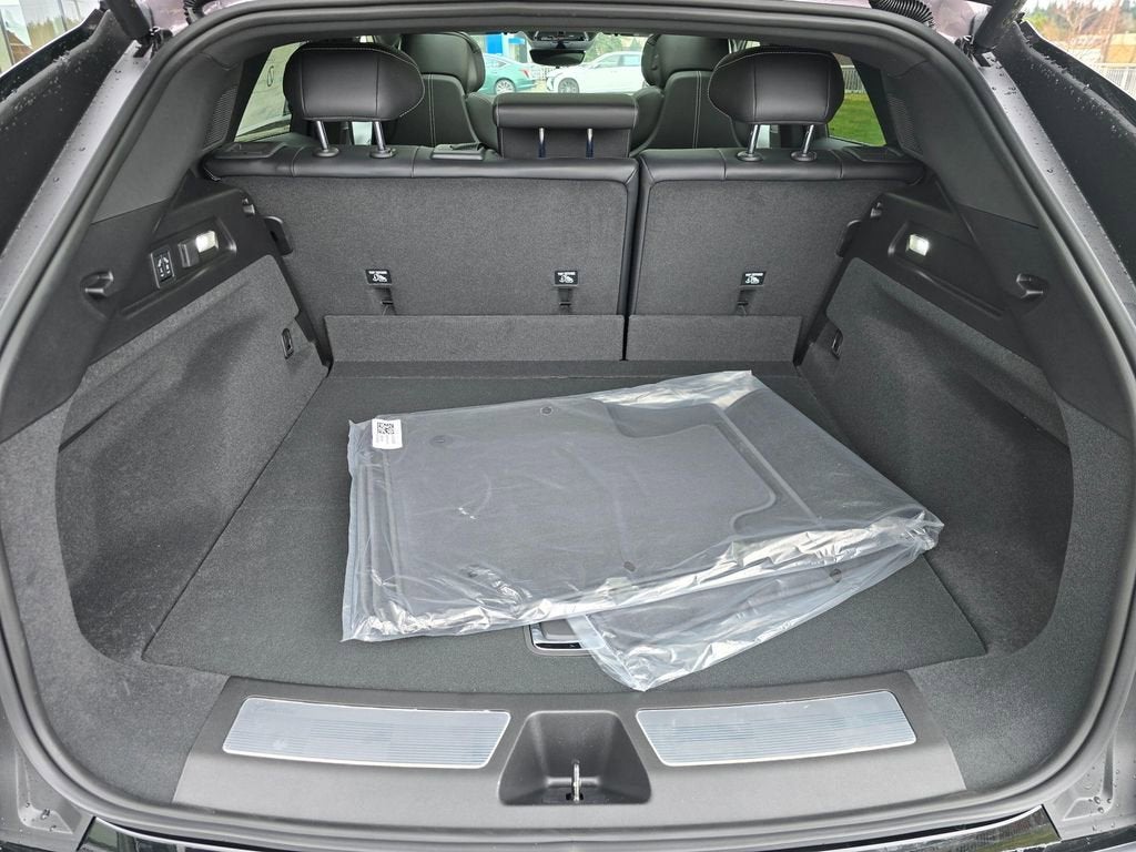 2026 Cadillac LYRIQ Premium Luxury