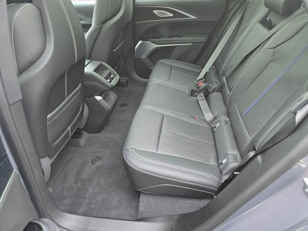 2026 Cadillac LYRIQ Premium Luxury