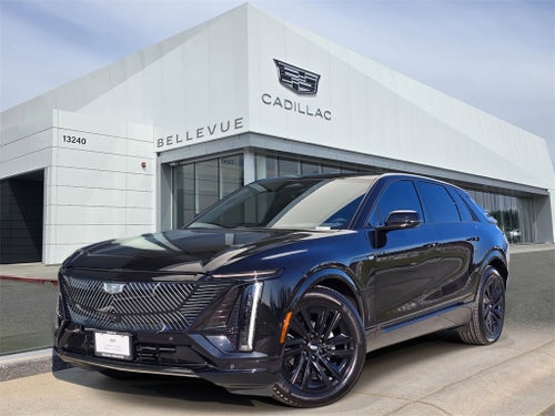 2024 Cadillac LYRIQ Luxury 2