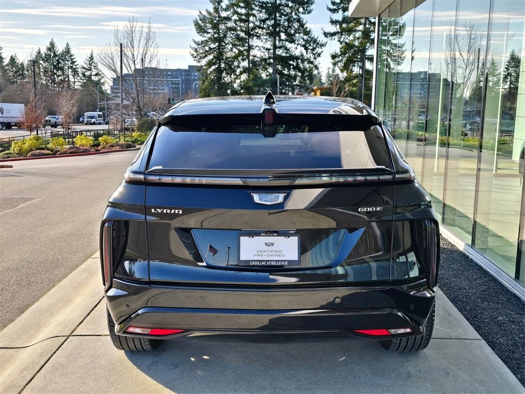 2024 Cadillac LYRIQ Luxury 2