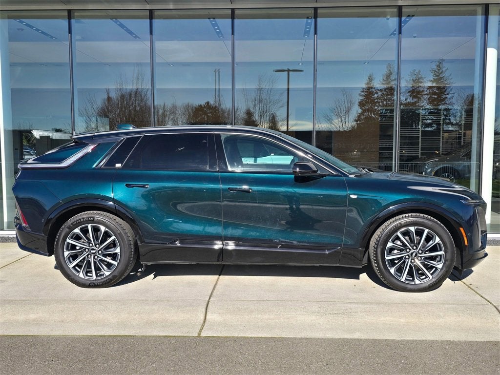 2024 Cadillac LYRIQ Sport 1