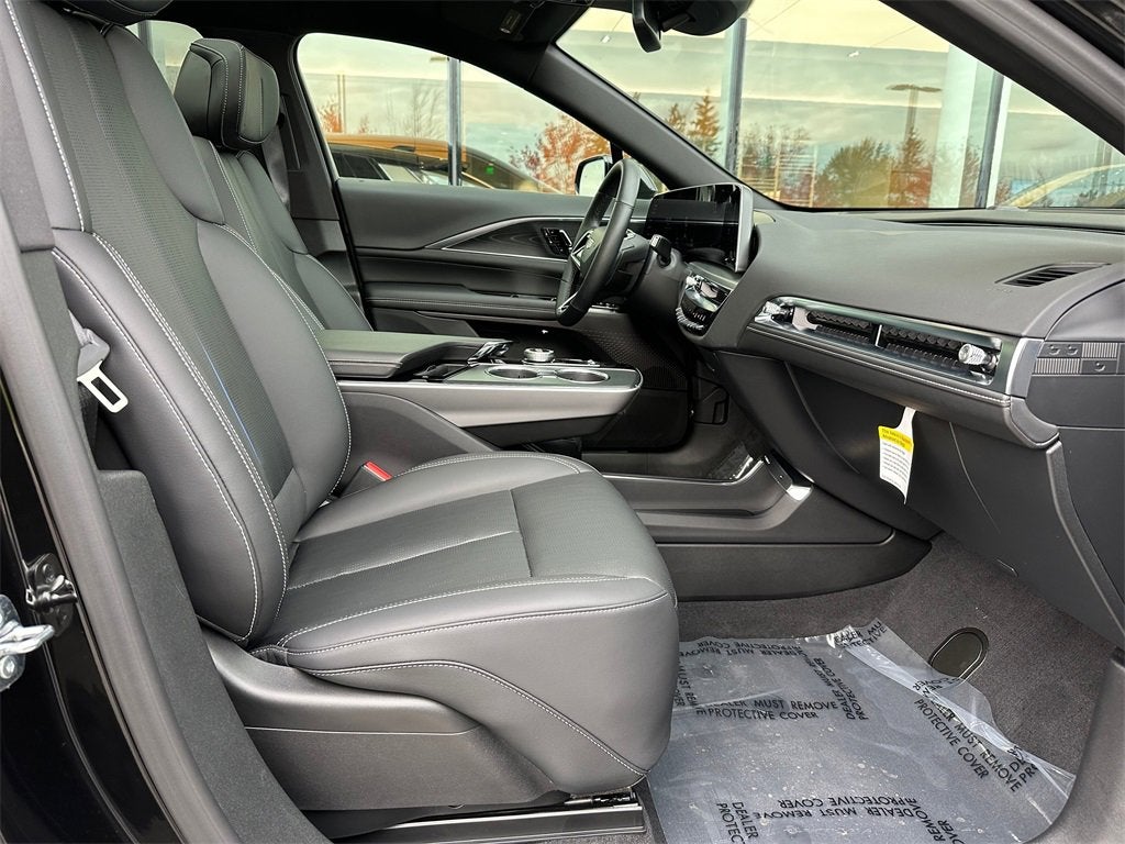 2025 Cadillac LYRIQ Sport 1